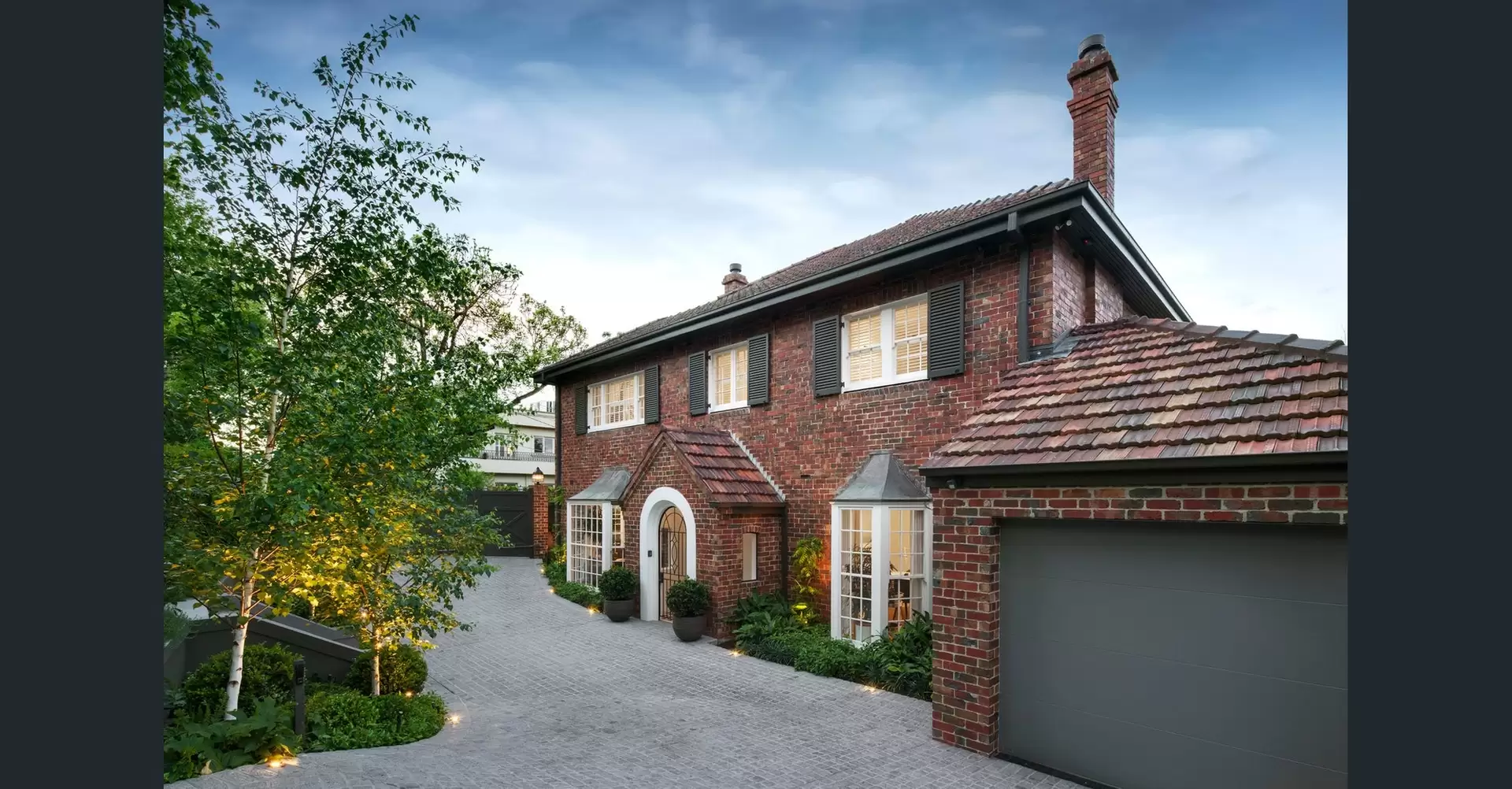 70 St Georges Road, Toorak Sold by Melbourne Sotheby's International Realty - image 1